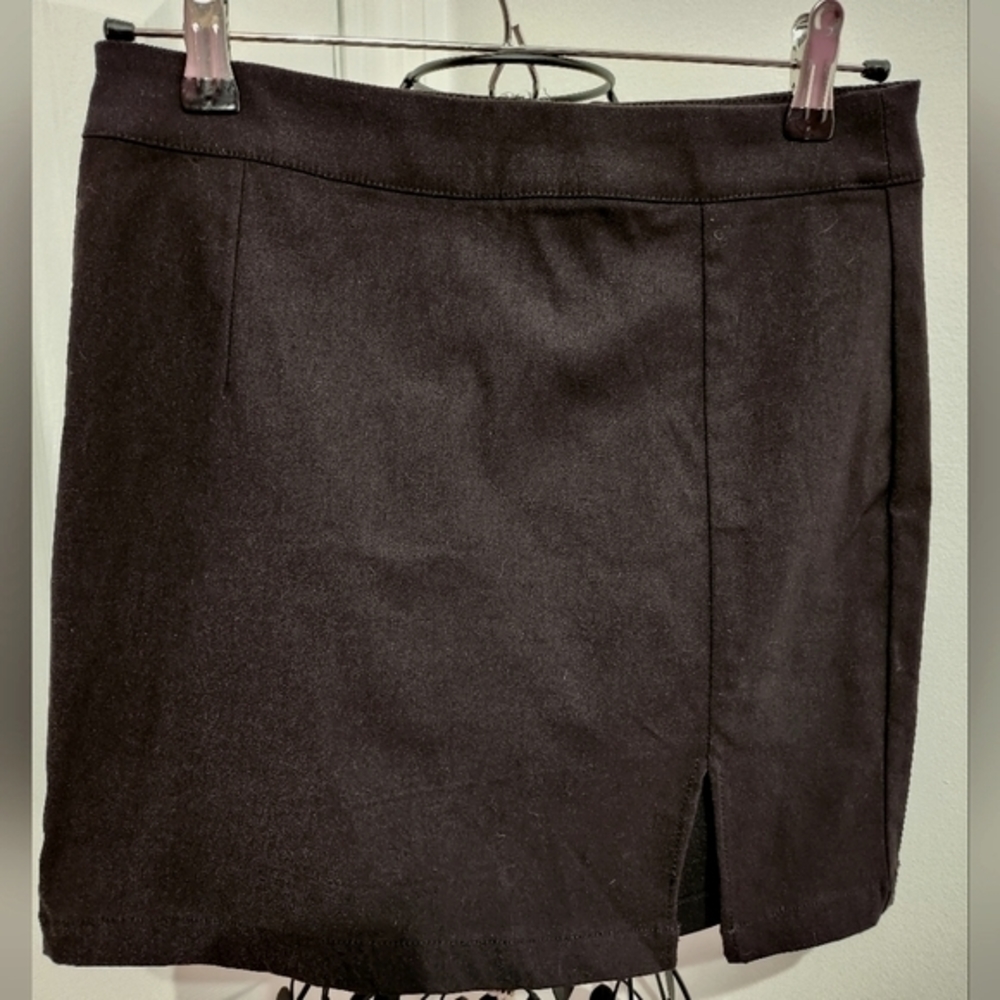 Mini black skirt